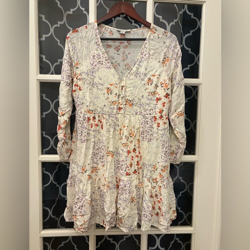 American Eagle Floral V-Neck Women's Dress - Small